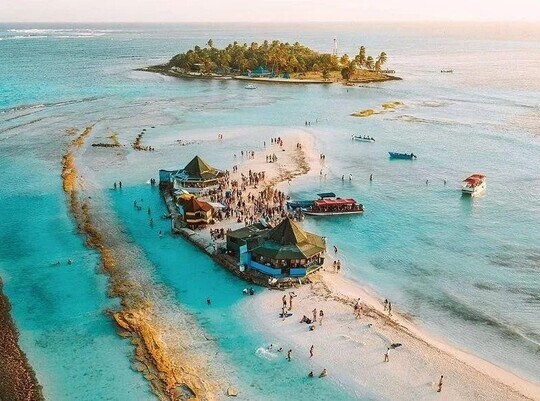 Medium 4465fcba053e79cb7663059417669b23