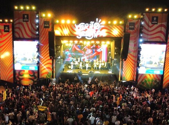 Medium de8110ab1a144f39326d384684c56345