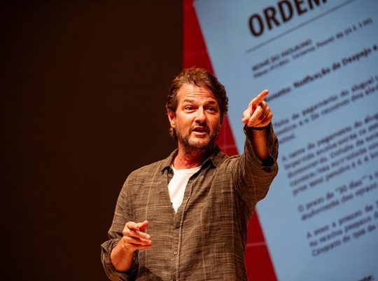 Medium d687fb08e242faa53d3d3c7bfad03a93