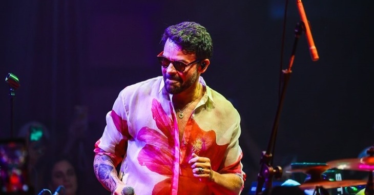 Big ef5de6e58f6ad85e805b2fc3abb61d38