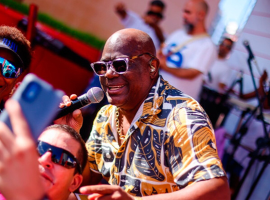 Medium e530f86ba37fb1e9ffad46bf49d84bc9