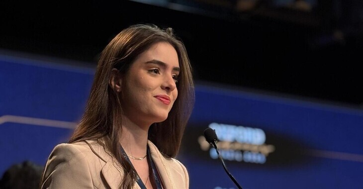 Big 5c44aa2b91b37af5c1a993cdeff9307b