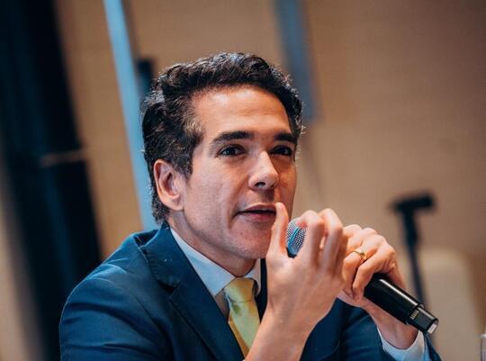 Medium 37c81f91a04e70147ed283a763376b3f